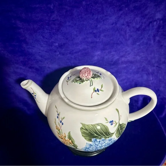 Princess House Vintage Garden Teapot - Picture 2 of 12